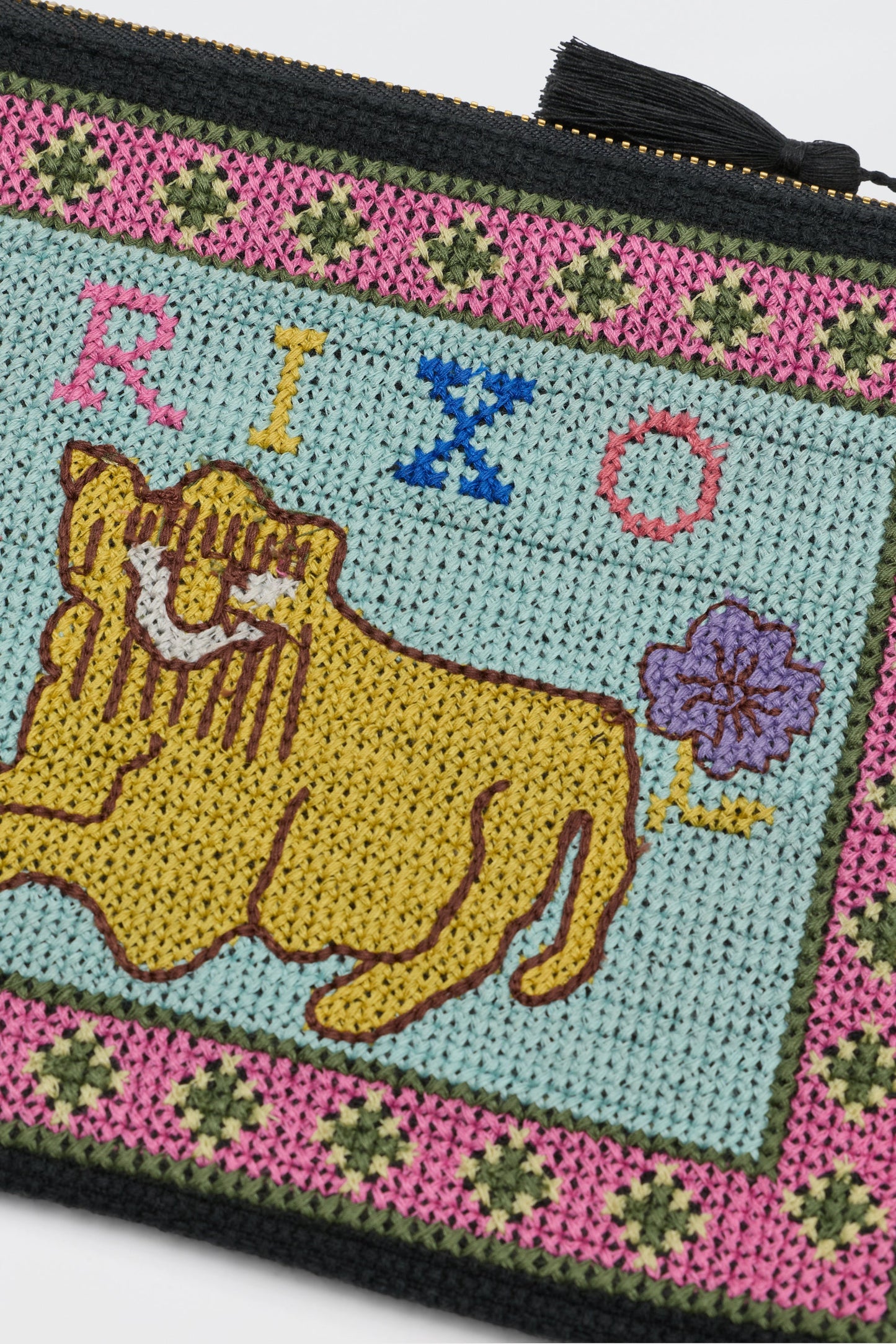 Beau - Mini Leo Cross Stitch Embroidery Charcoal