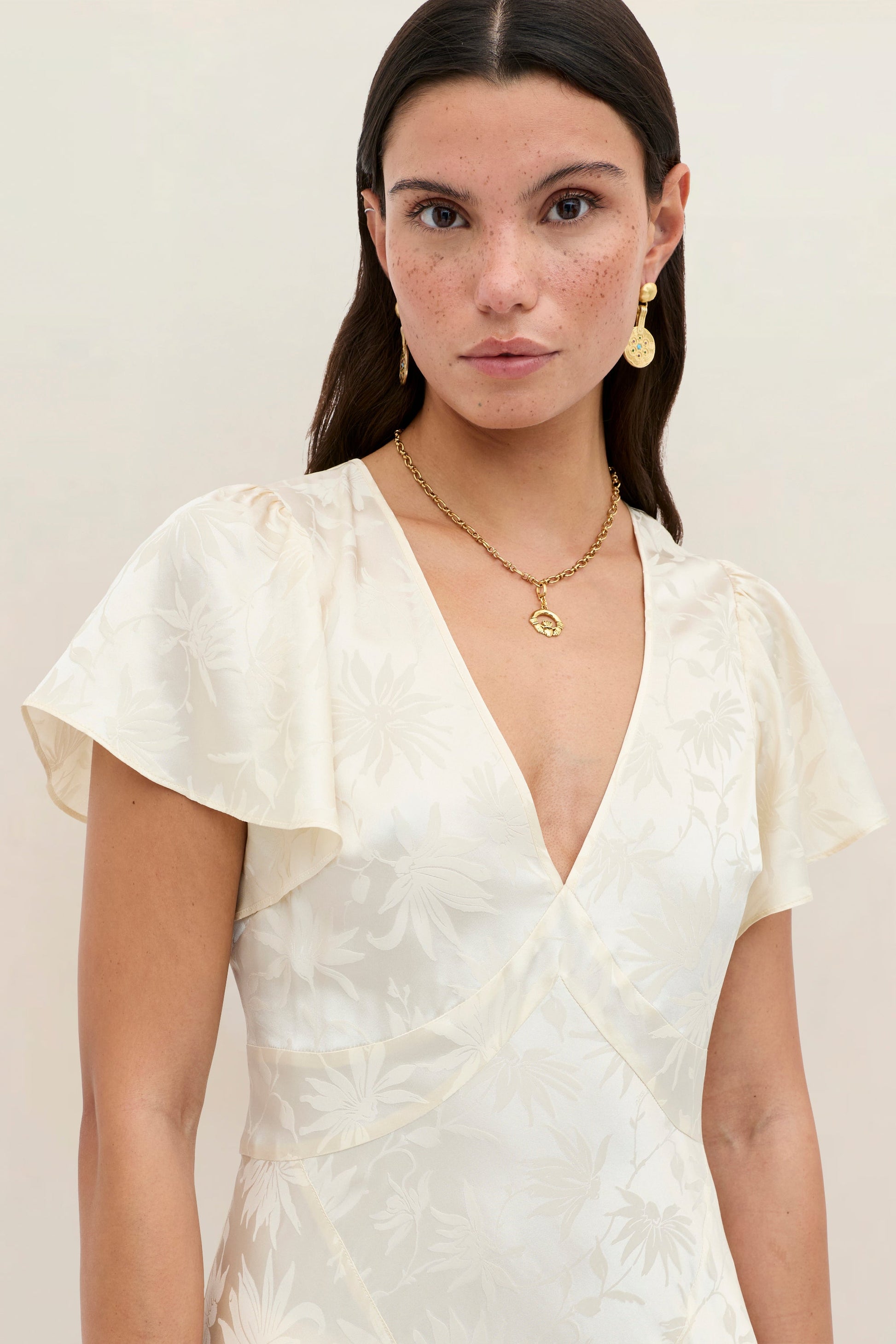 Evie - Daisy Jacquard Champagne
