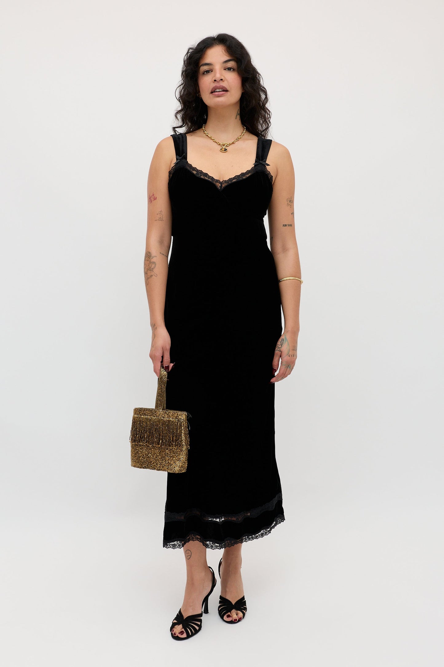 Lucie  -  Black