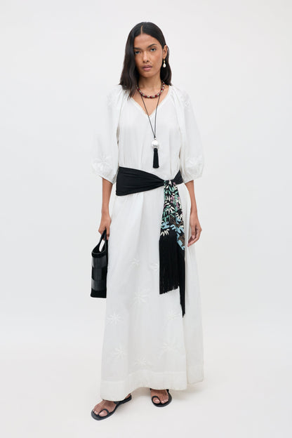 Gizele - Daisy Floral Embroidery White