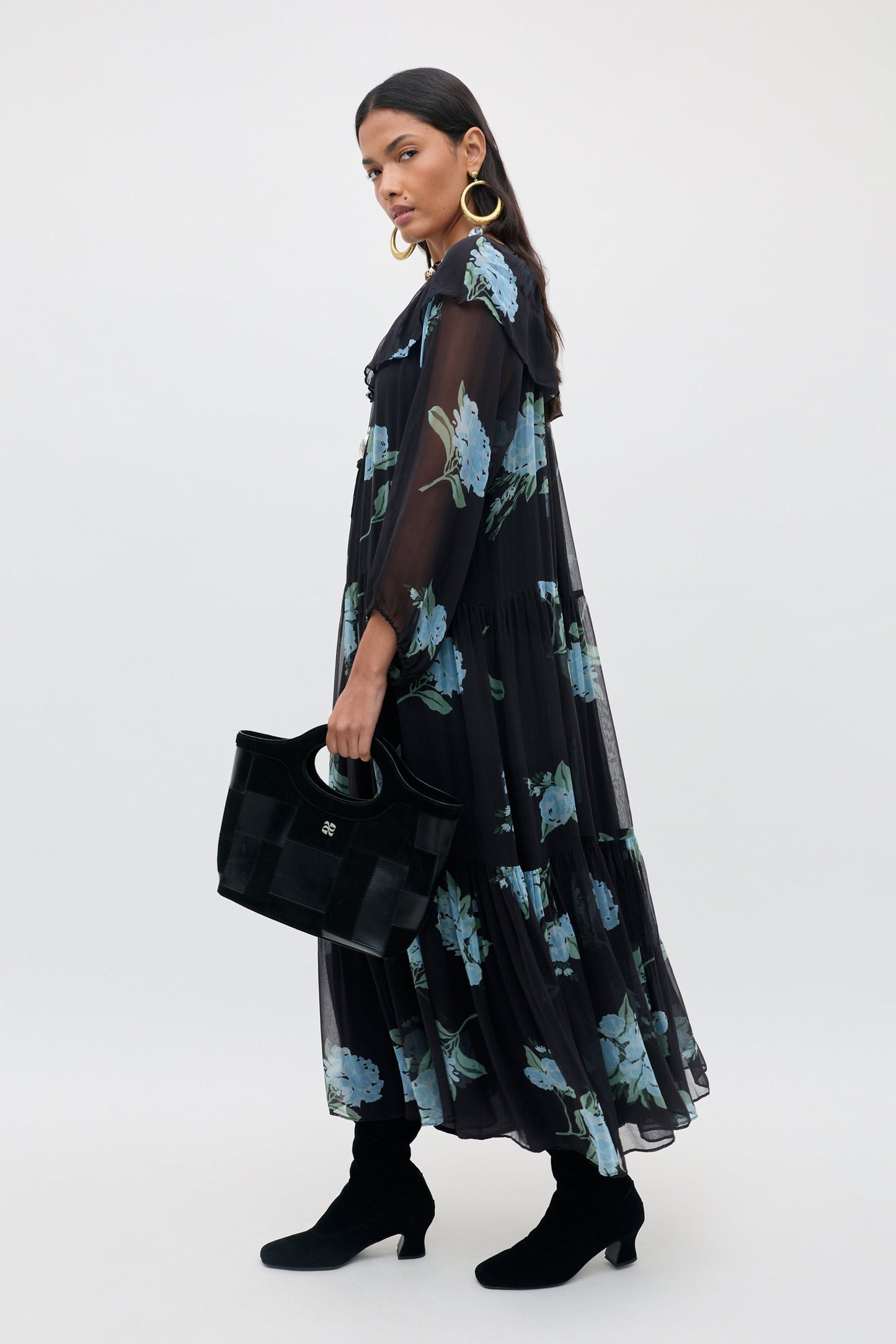 Lela - Peonies Scatter Charcoal