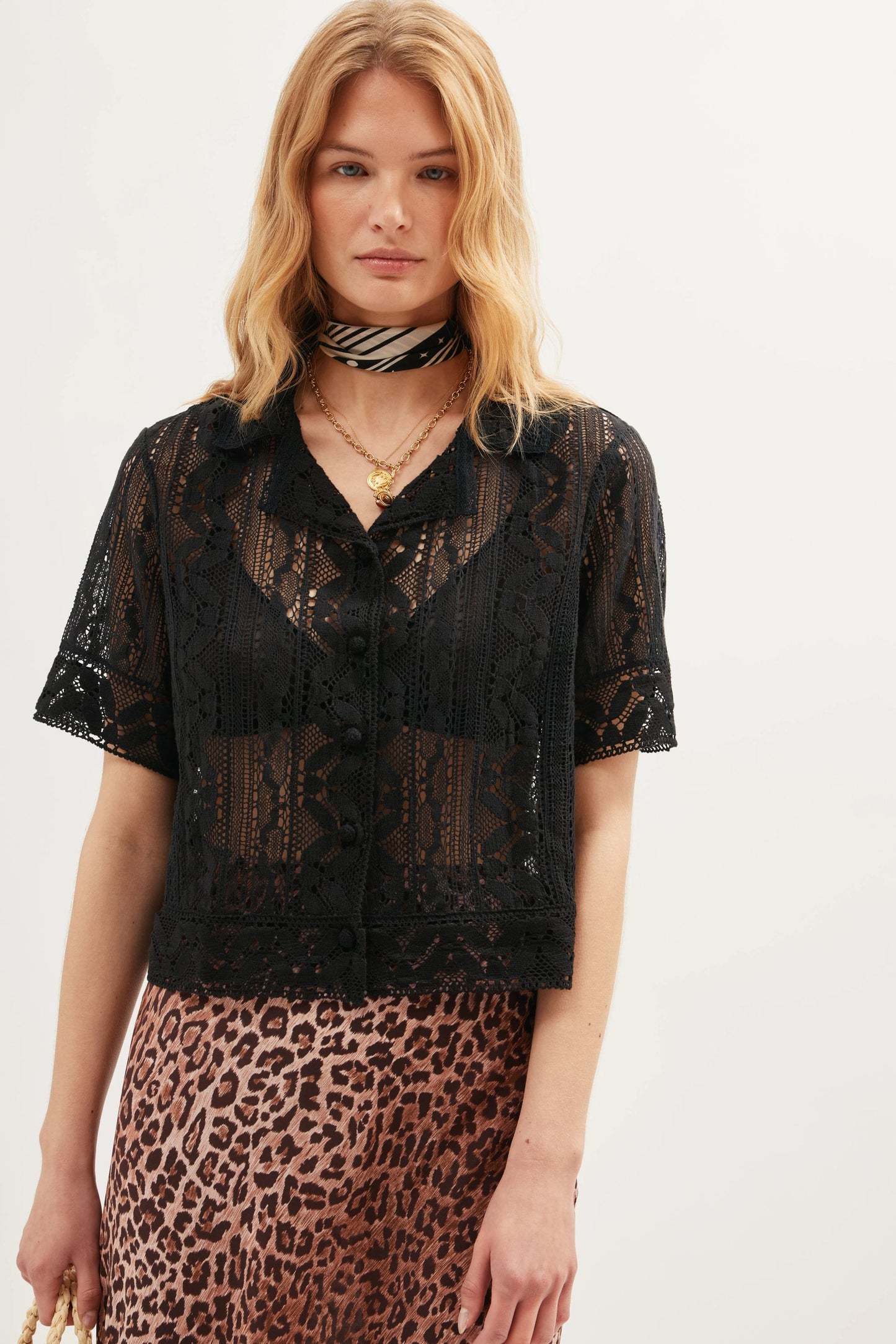 Diona  -  Black