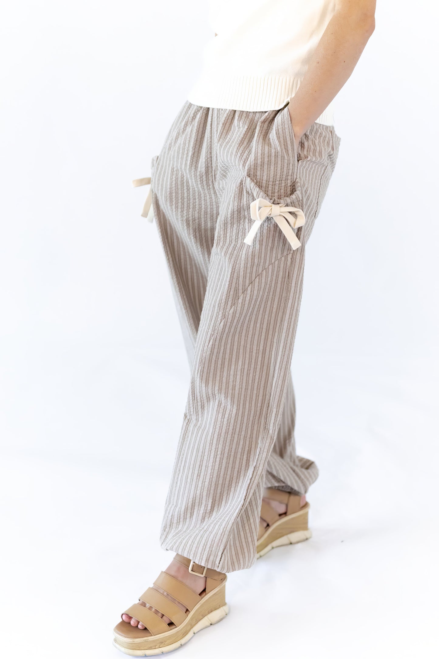Milene Bow Detail Pants · Taupe