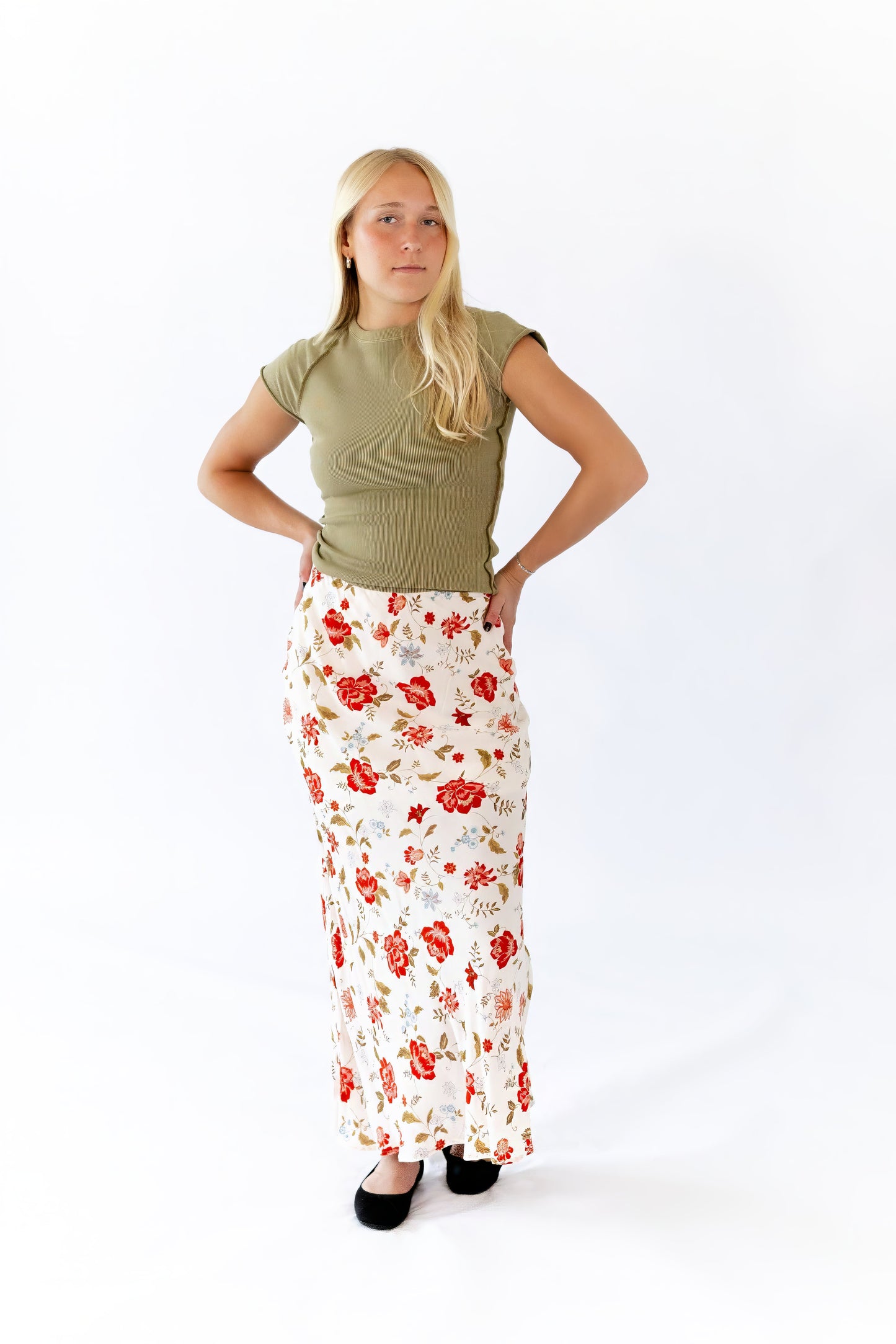 Ava Ribbed Exposed Seam Tee · Olive Green
